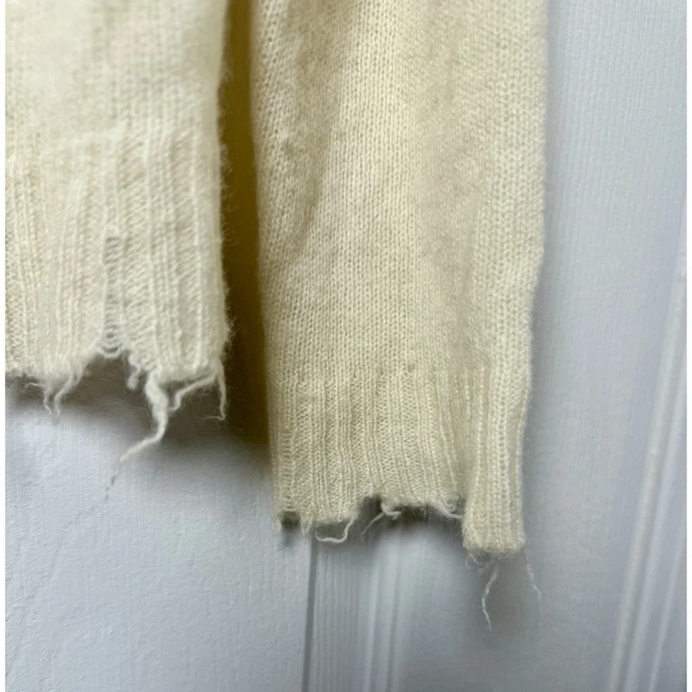 Minnie Rose 100% Cashmere Distressed V Neck Sweater Ivory Women's M Soft